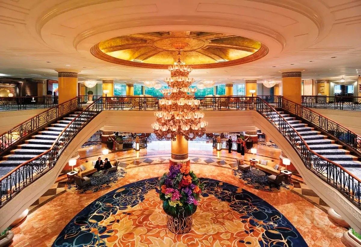 Makati Shangri-La Manila