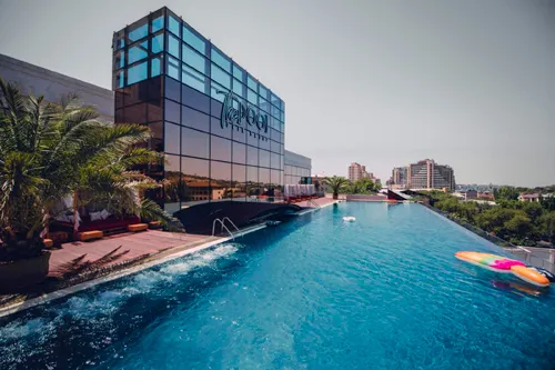 Seven Visions Resort and Places, the Dvin