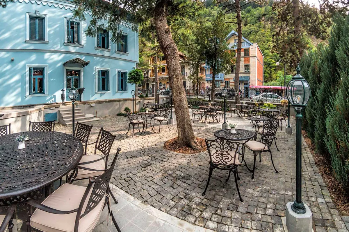 Golden Tulip Borjomi