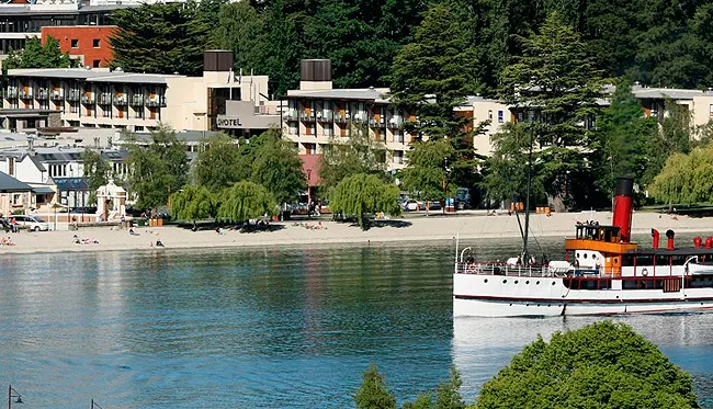 Novotel Queenstown Lakeside