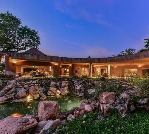 Sabi Sabi Earth Lodge