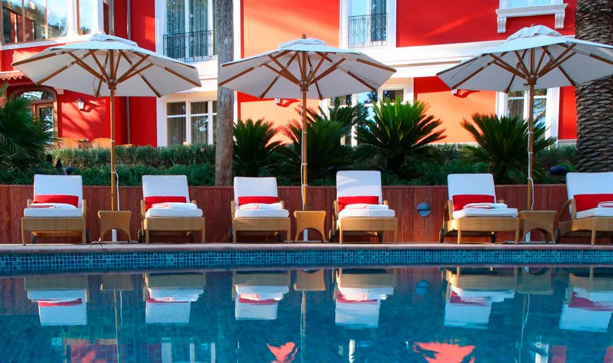 Captain's Villa Rouge