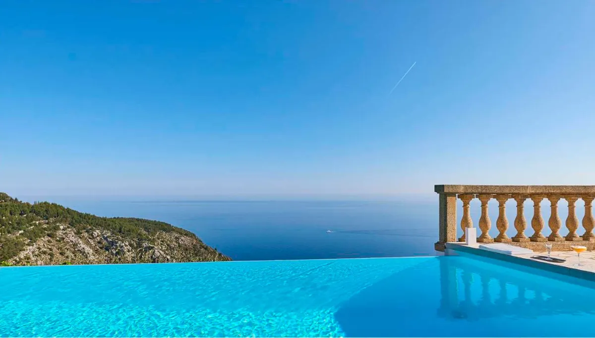 Chateau de la Chevre d`Or