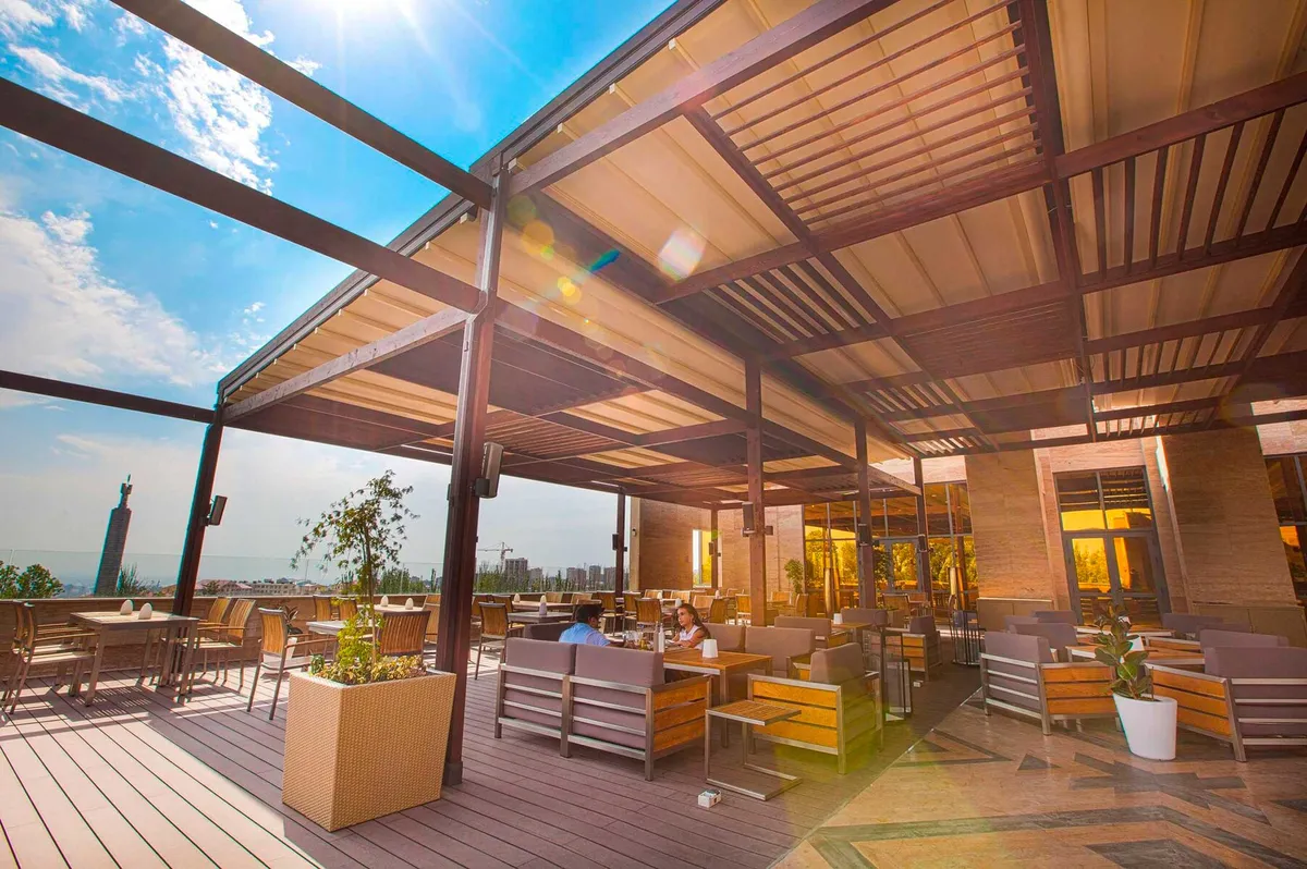 Radisson Blu Hotel, Yerevan (ex. Golden Palace Hotel)